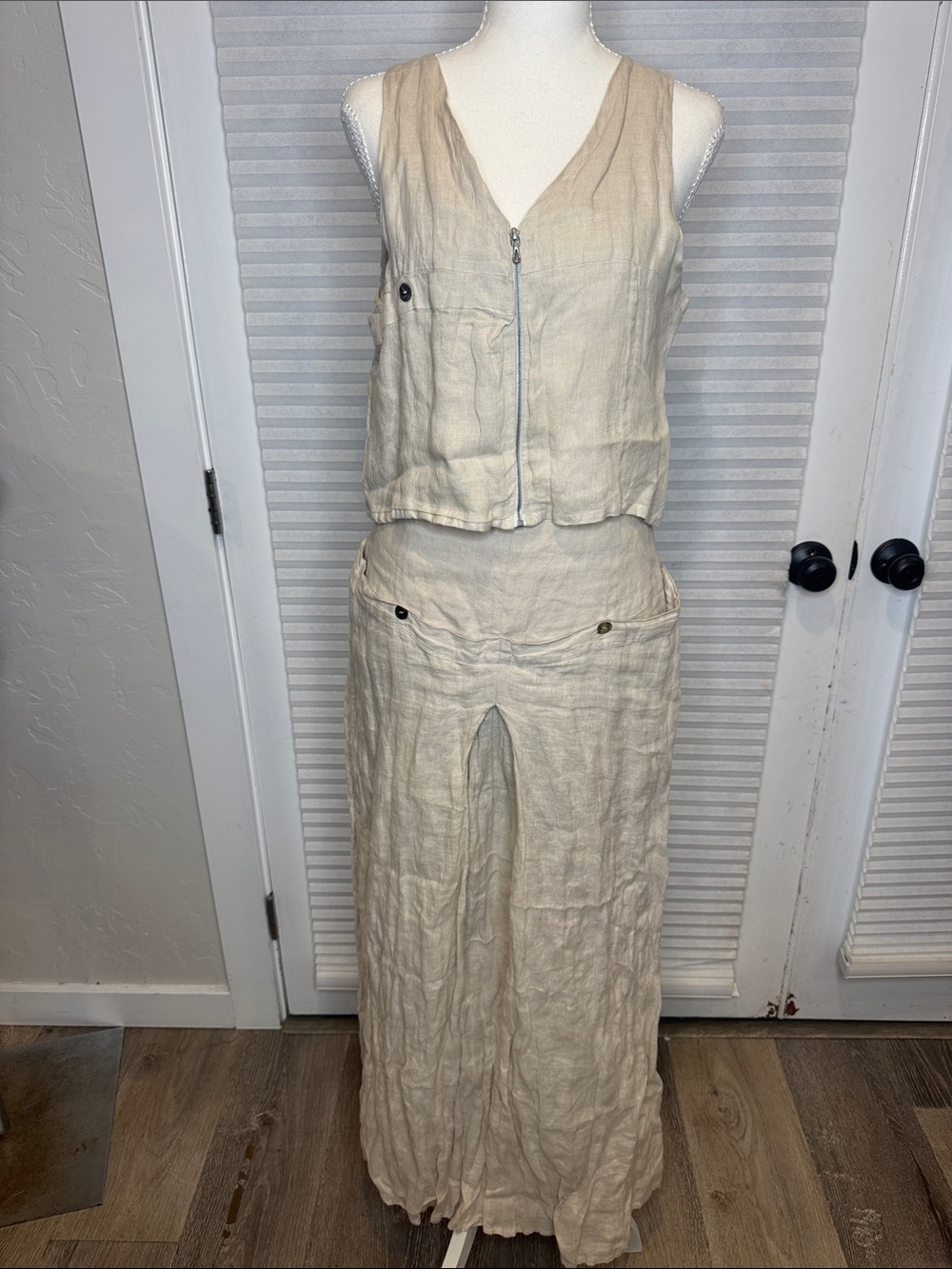 Sarah Pacini Cream Linen Maxi Skirt w/ Front Slit Size 2 top size 1 skirt KG1421